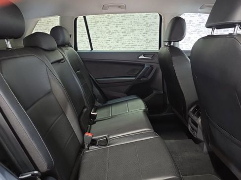 Used 2019 Volkswagen Tiguan SE AWD/4WD image 10