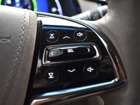 Used 2014 Cadillac ELR Base w/ Luxury Package image 17