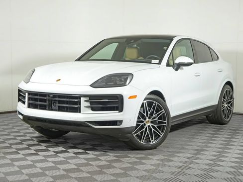 Certified 2024 Porsche Cayenne Coupe AWD/4WD image 1