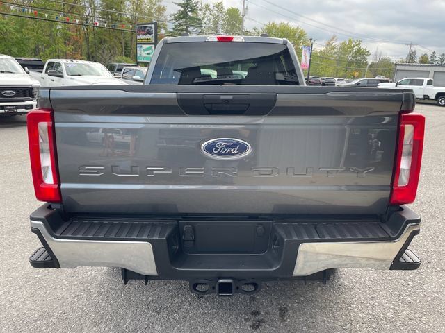 Used 2025 Ford F250 XLT AWD/4WD image 6