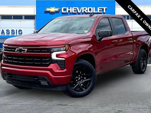 Used 2024 Chevrolet Silverado 1500 RST w/ Dark Appearance Package AWD/4WD image 3