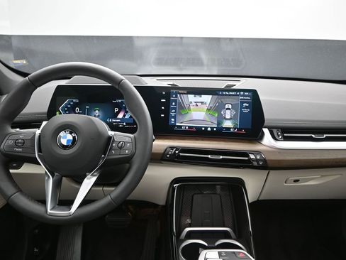 New 2026 BMW X1 xDrive28i w/ Technology Package AWD/4WD image 19