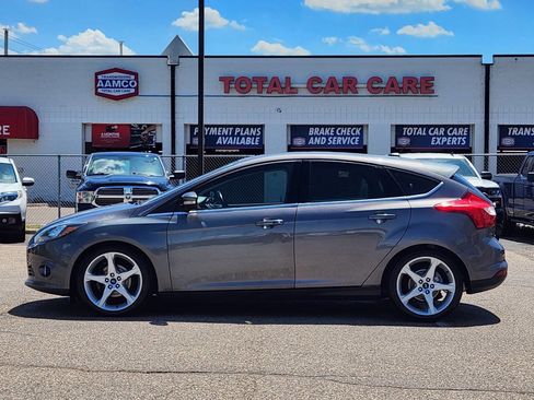 Used 2014 Ford Focus Titanium image 2