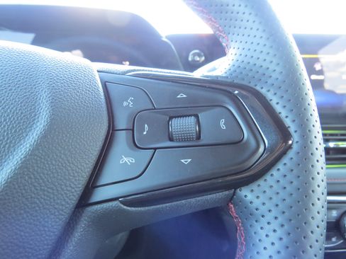 Certified 2025 Chevrolet TrailBlazer RS w/ Convenience Package image 19