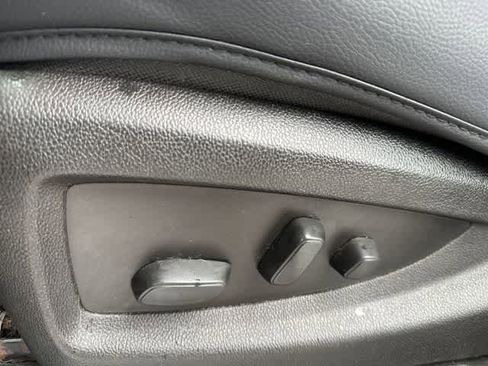 Used 2018 Chevrolet Silverado 2500 LT w/ Midnight Edition AWD/4WD image 7