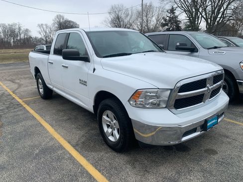 Used 2017 RAM 1500 Classic SLT image 4