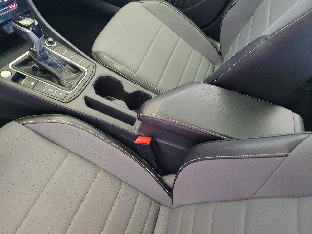 Used 2025 Volkswagen Jetta SE FWD image 25