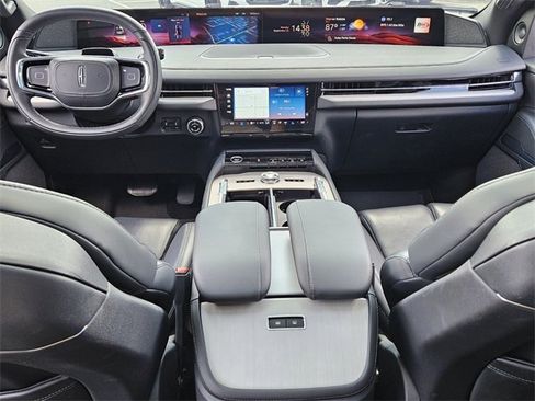 Used 2025 Lincoln Navigator L Reserve w/ Jet Appearance Package image 15