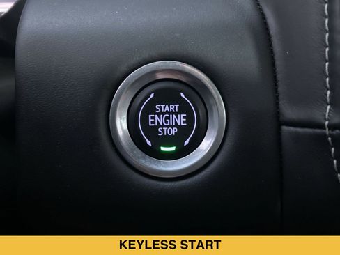 Certified 2023 GMC Yukon XL Denali Ultimate AWD/4WD image 9
