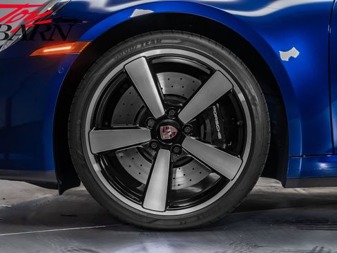 Used 2025 Porsche 911 Carrera S image 17