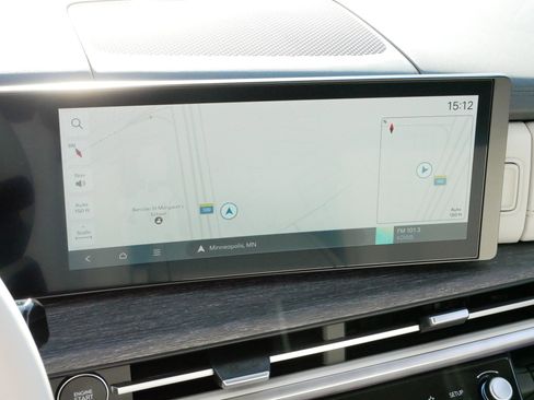 Used 2024 Hyundai Santa Fe Limited image 22