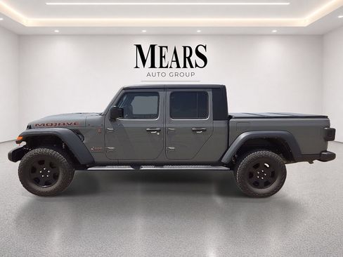 Used 2022 Jeep Gladiator Mojave w/ Trailer Tow Package AWD/4WD image 2
