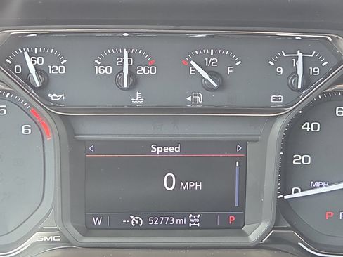 Used 2021 GMC Sierra 1500 SLT w/ Driver Alert Package I AWD/4WD image 5