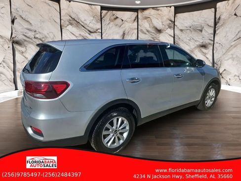 Used 2019 Kia Sorento AWD image 4