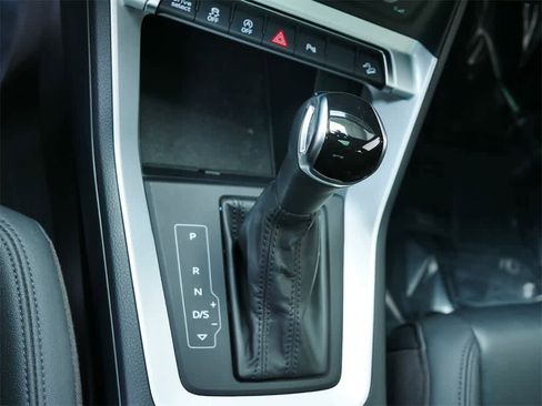 Used 2021 Audi Q3 2.0T Premium w/ Convenience Package image 22