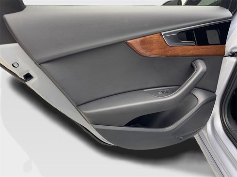 Used 2023 Audi A4 2.0T Premium w/ Convenience Package image 33