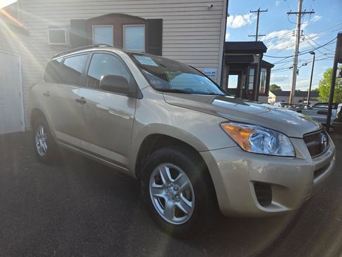 Used 2011 Toyota RAV4 4WD w/ Base L4 Extra Value Pkg image 4