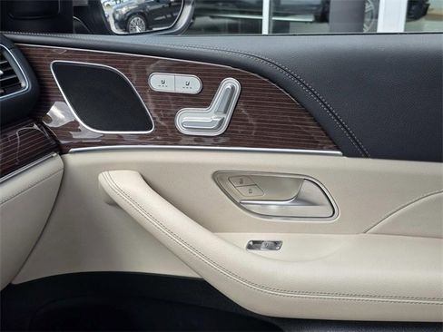 Certified 2022 Mercedes-Benz GLE 350 4MATIC w/ Warmth & Comfort Package image 23