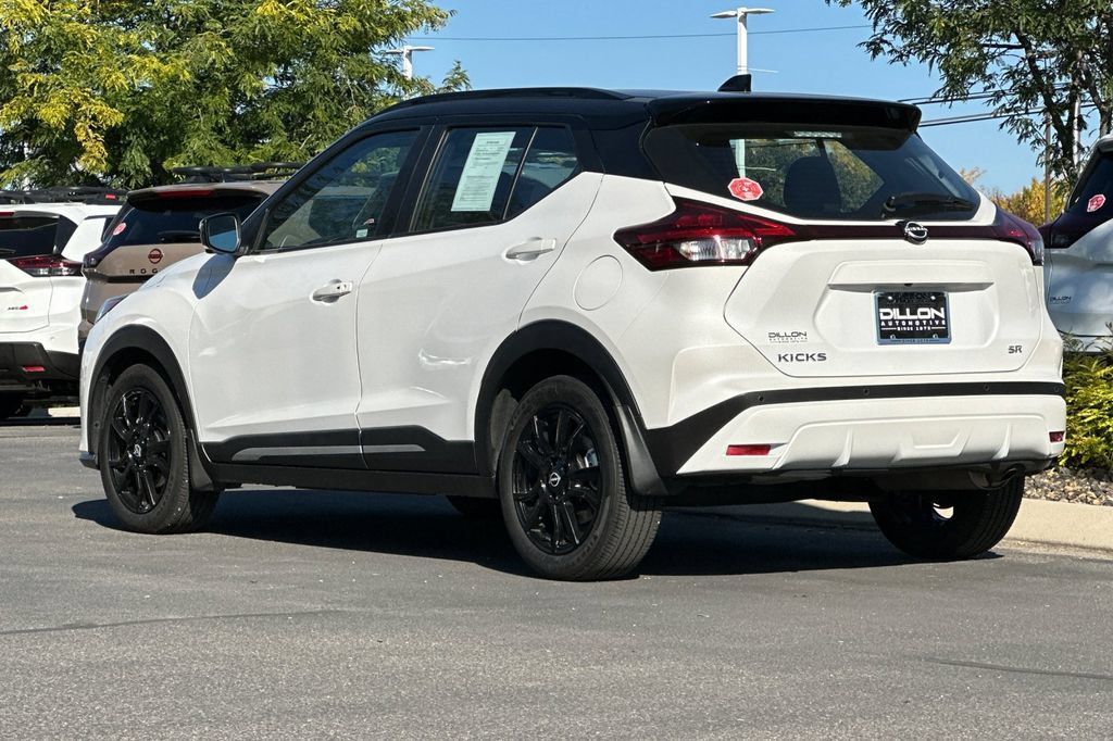 Used 2024 Nissan Kicks SR FWD image 9