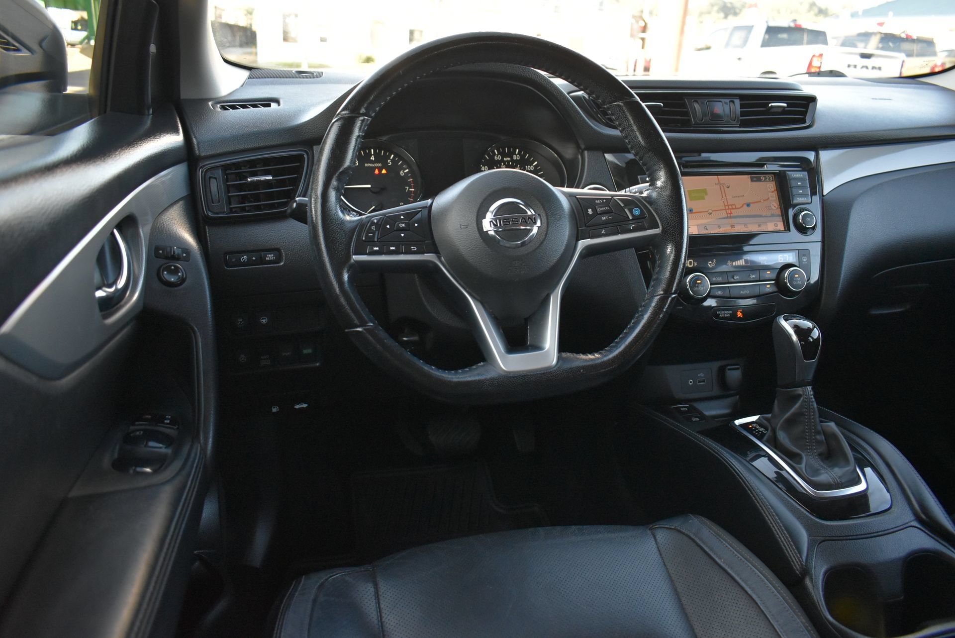 Used 2020 Nissan Rogue Sport SL w/ Premium Package AWD/4WD image 18