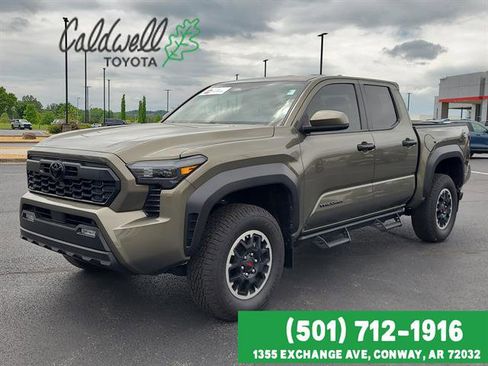 Certified 2024 Toyota Tacoma TRD Off-Road AWD/4WD image 1