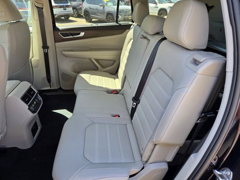 New 2026 Volkswagen Atlas SEL image 7