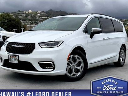 Used 2023 Chrysler Pacifica Limited