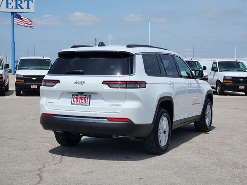 Used 2025 Jeep Grand Cherokee L Laredo w/ Luxury Tech Group I AWD/4WD image 7