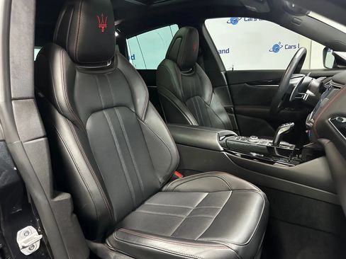 Used 2024 Maserati Levante GT Ultima AWD/4WD image 25