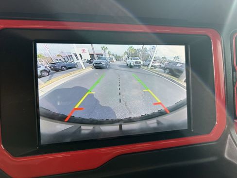 Used 2021 Ford Bronco Black Diamond image 25