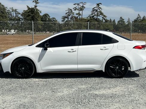 Used 2022 Toyota Corolla SE w/ Carpet Mat Package (TMS) FWD image 6