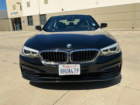 Used 2019 BMW 530i w/ Convenience Package RWD image 2