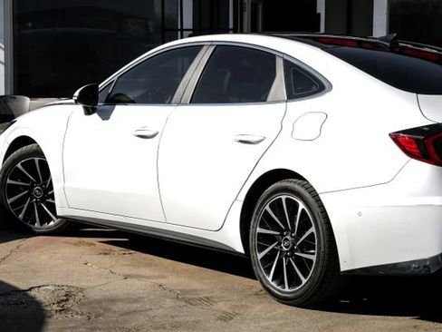 Used 2021 Hyundai Sonata Limited image 18