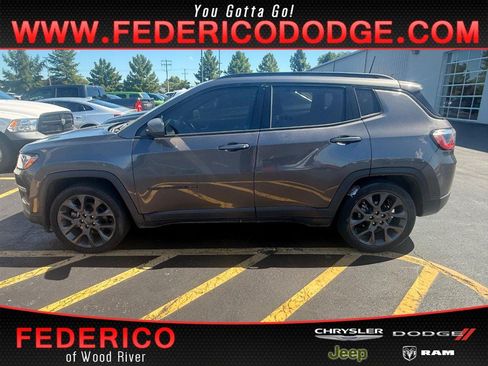 Used 2021 Jeep Compass Latitude FWD image 1