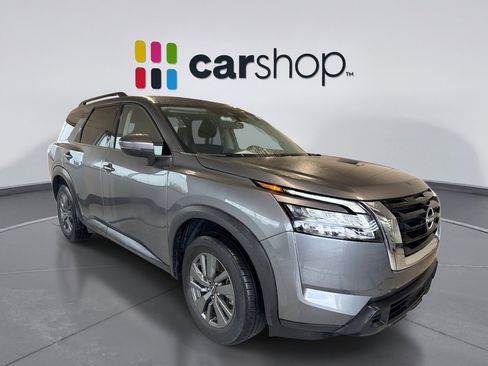 Used 2025 Nissan Pathfinder SV AWD/4WD image 7