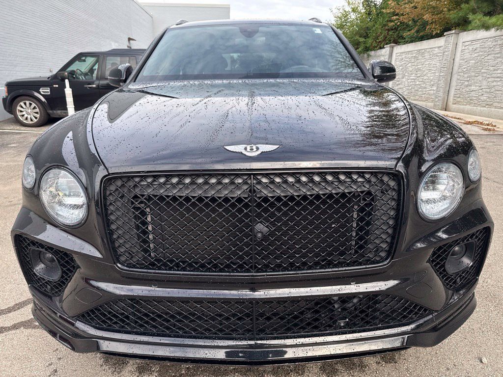 Used 2022 Bentley Bentayga AWD/4WD image 9