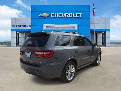 Used 2024 Dodge Durango GT RWD image 9