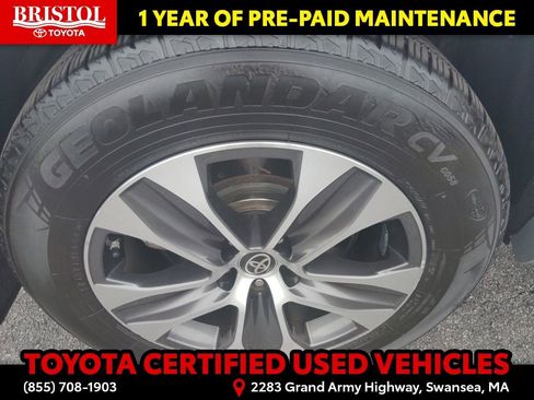 Certified 2020 Toyota Highlander XLE AWD/4WD image 11