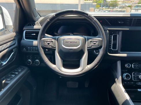 Used 2024 GMC Yukon Denali w/ Advanced Technology Package AWD/4WD image 13