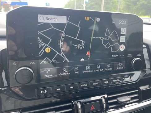 Used 2022 Nissan Pathfinder SL w/ SL Premium Package FWD image 27