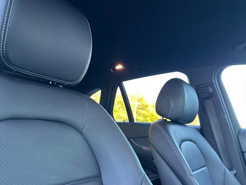 Certified 2022 Mercedes-Benz GLC 300 4MATIC w/ Premium Package Lite image 17