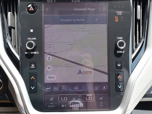 Certified 2025 Subaru Outback Premium w/ Popular Package #1A AWD/4WD image 12