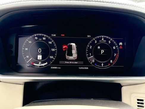 Used 2019 Land Rover Range Rover Sport HST image 40