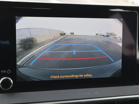 Certified 2025 Toyota Prius LE image 15