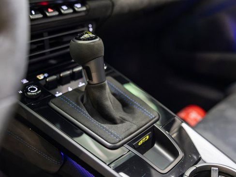 Used 2024 Porsche 911 GT3 image 27