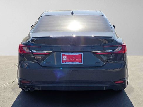Certified 2025 Toyota Camry SE FWD image 4