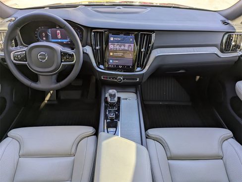 Certified 2023 Volvo V60 B5 Cross Country Ultimate w/ Climate Package image 15