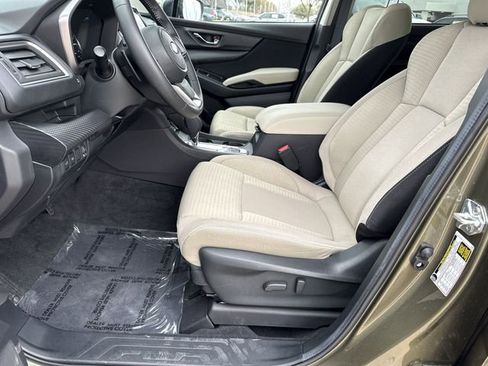 Used 2025 Subaru Ascent Premium image 19