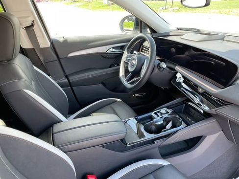 Used 2025 Buick Envision Sport Touring AWD/4WD image 17