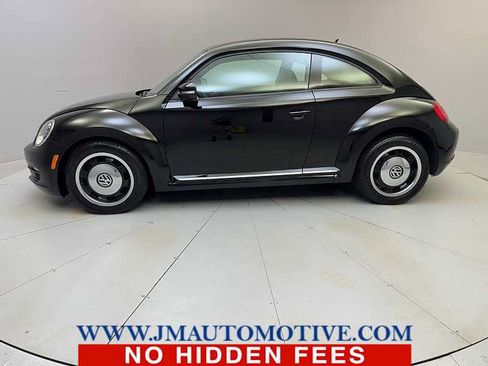 Used 2012 Volkswagen Beetle 2.5 FWD image 2